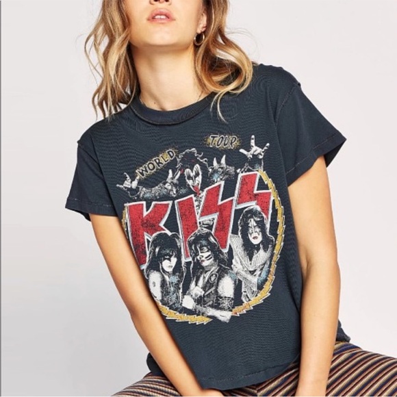 Daydreamer KISS Short Sleeve Crewneck Tee - Picture 1 of 8